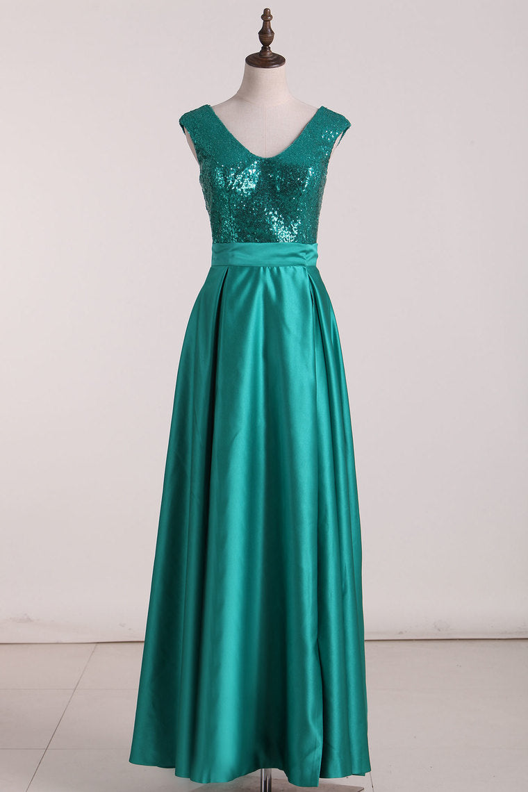 2024 Sheath Bridesmaid Dresses V Neck Sequins Floor Length Detachable